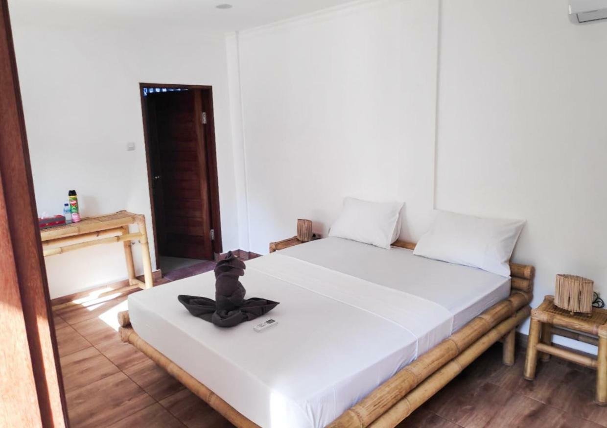 Gili Pirates Dive & Bnb Gili Trawangan Exterior foto